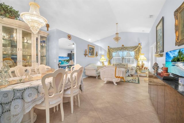 8046 Duomo Cir, Boynton Beach, FL 33472