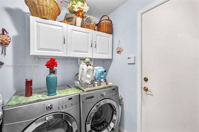 8046 Duomo Cir, Boynton Beach, FL 33472