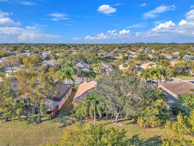 8046 Duomo Cir, Boynton Beach, FL 33472