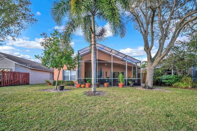 8046 Duomo Cir, Boynton Beach, FL 33472