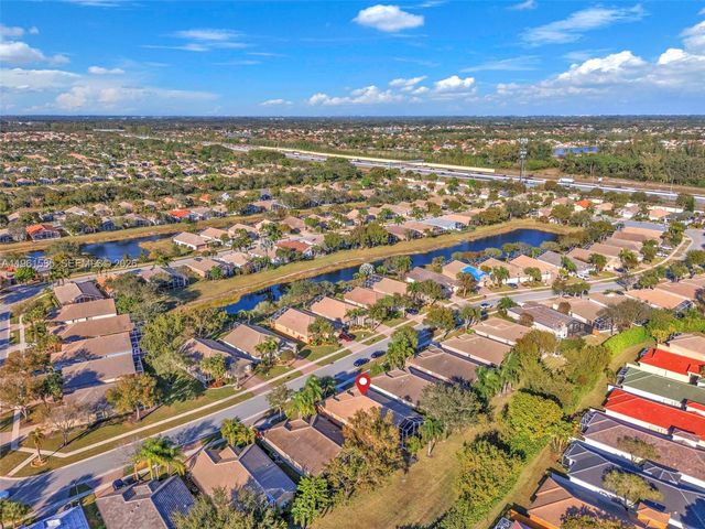 8046 Duomo Cir, Boynton Beach, FL 33472