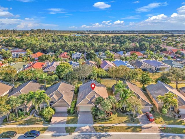 8046 Duomo Cir, Boynton Beach, FL 33472