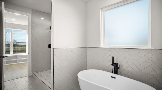 8460 Pleasant Valley Road, Decatur, AR 72734