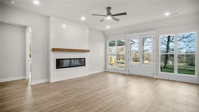 8460 Pleasant Valley Road, Decatur, AR 72734