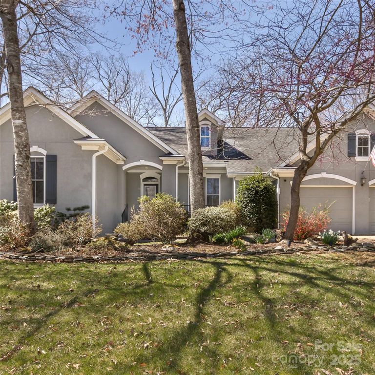 23 Kingsmill Court, Biltmore Lake, NC 28715