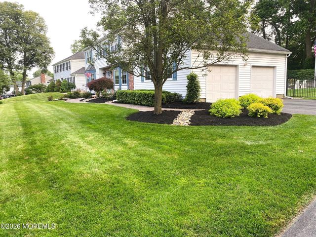 9 Johnny Court, Red Bank, NJ 07701