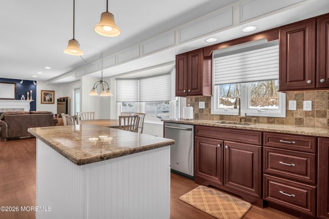 9 Johnny Court, Red Bank, NJ 07701