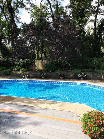 9 Johnny Court, Red Bank, NJ 07701