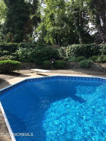 9 Johnny Court, Red Bank, NJ 07701