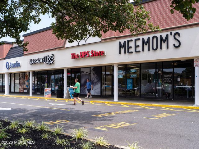 9 Johnny Court, Red Bank, NJ 07701