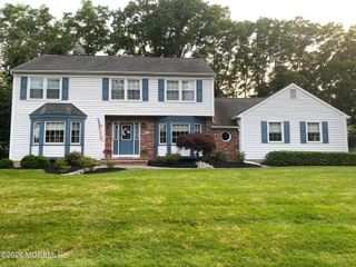 9 Johnny Court, Red Bank, NJ 07701