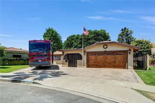 607 Jana Circle, Huntington Beach, CA 92648