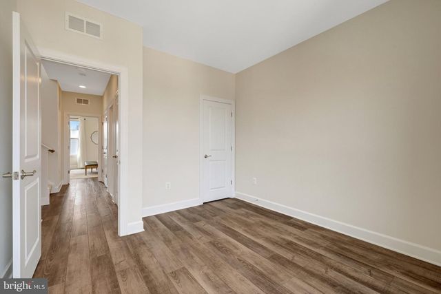 45369 DAVENO SQ, Sterling, VA 20164