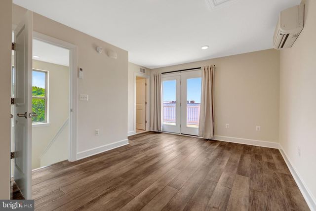 45369 DAVENO SQ, Sterling, VA 20164
