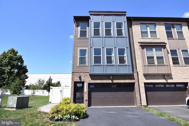 45369 DAVENO SQ, Sterling, VA 20164