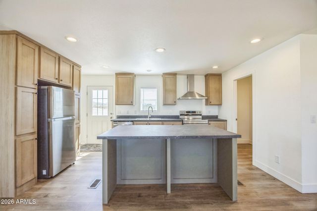 41735 N 260TH Avenue, Morristown, AZ 85342