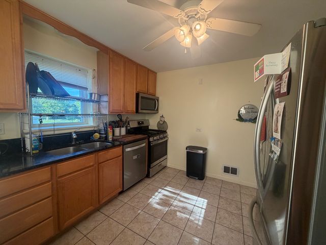 5120 Sherwin Avenue, Skokie, IL 60077