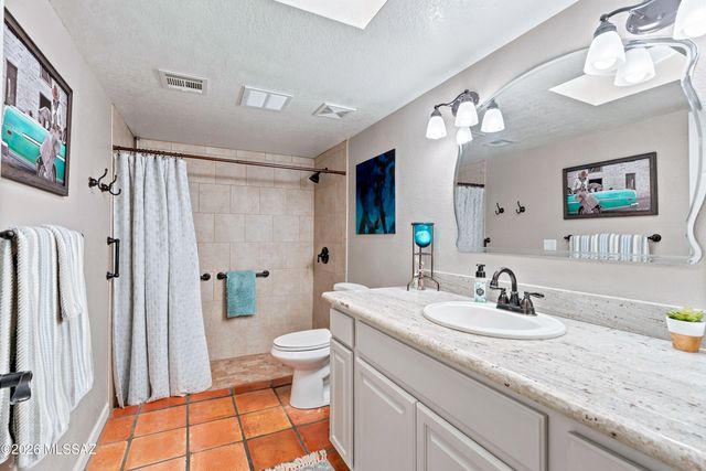 8564 N Candlewood Loop, Tucson, AZ 85704