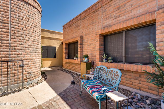 8564 N Candlewood Loop, Tucson, AZ 85704