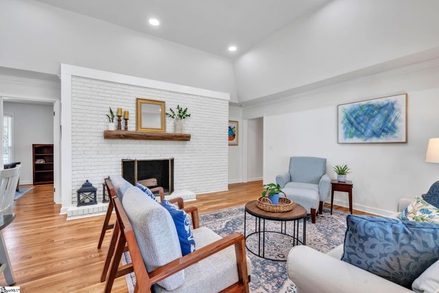 28 Isbell Lane, Greenville, SC 29607