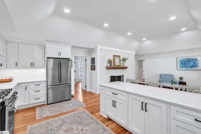 28 Isbell Lane, Greenville, SC 29607