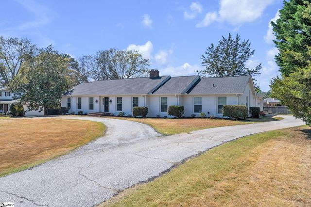 28 Isbell Lane, Greenville, SC 29607