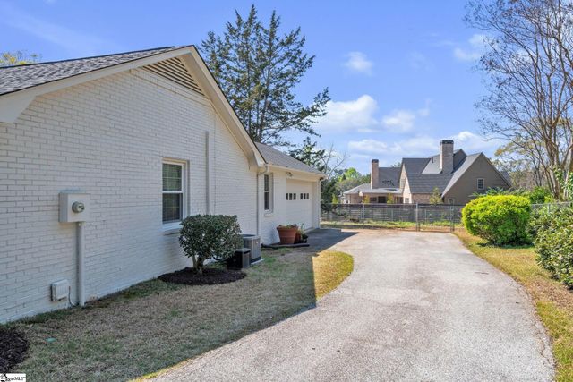 28 Isbell Lane, Greenville, SC 29607