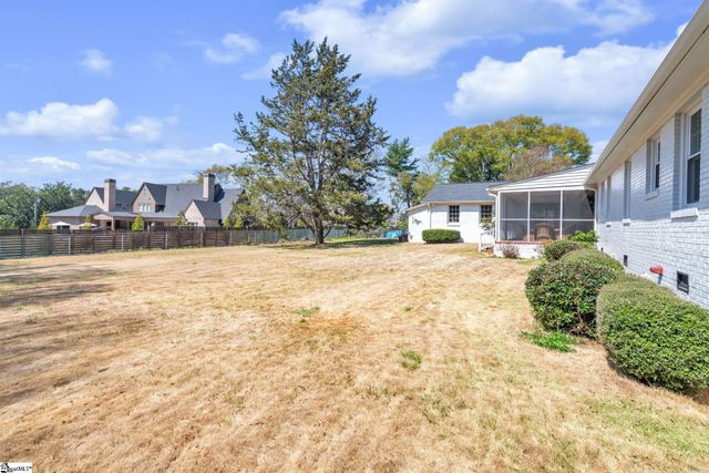 28 Isbell Lane, Greenville, SC 29607