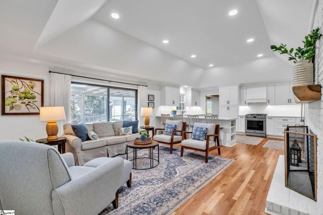 28 Isbell Lane, Greenville, SC 29607