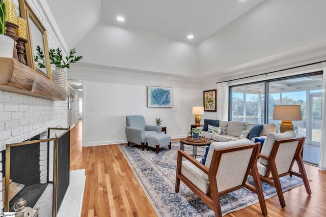 28 Isbell Lane, Greenville, SC 29607