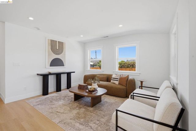 6922 Blake St, El Cerrito, CA 94530
