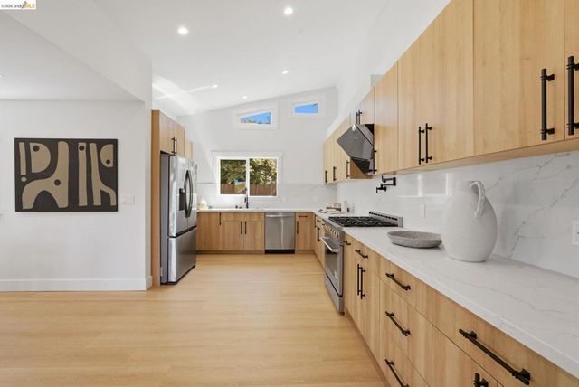 6922 Blake St, El Cerrito, CA 94530