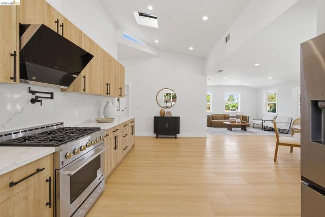 6922 Blake St, El Cerrito, CA 94530