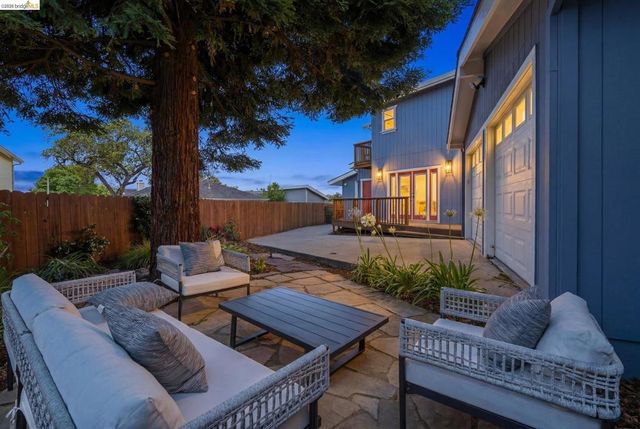 6922 Blake St, El Cerrito, CA 94530