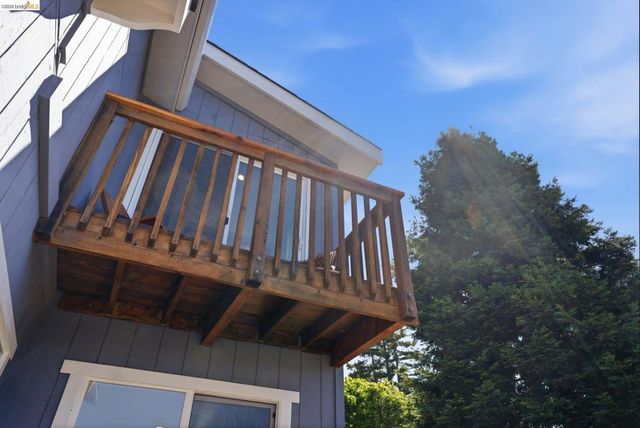 6922 Blake St, El Cerrito, CA 94530