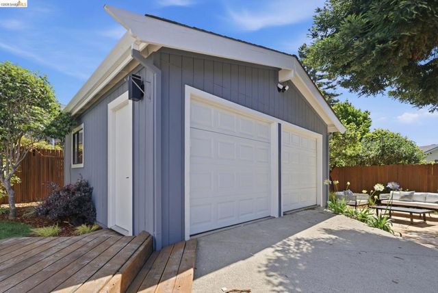 6922 Blake St, El Cerrito, CA 94530