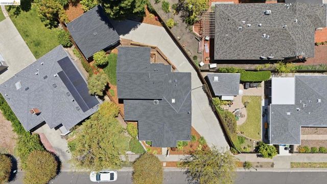 6922 Blake St, El Cerrito, CA 94530