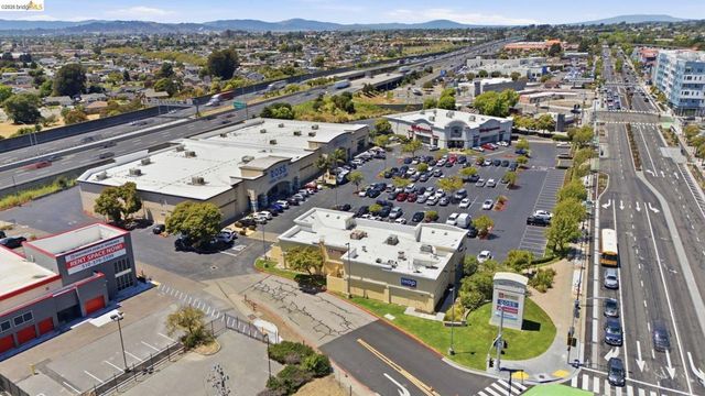 6922 Blake St, El Cerrito, CA 94530
