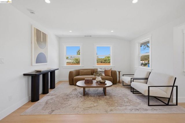 6922 Blake St, El Cerrito, CA 94530