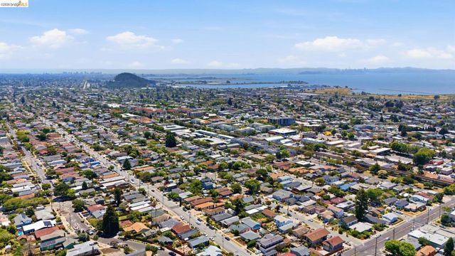 6922 Blake St, El Cerrito, CA 94530