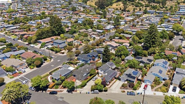 6922 Blake St, El Cerrito, CA 94530