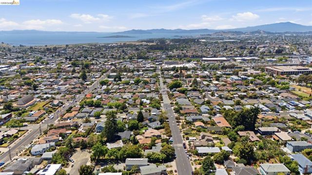 6922 Blake St, El Cerrito, CA 94530