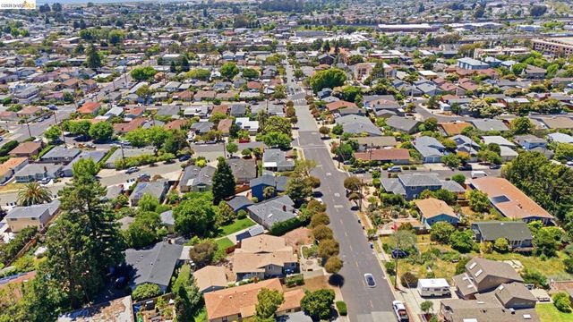6922 Blake St, El Cerrito, CA 94530