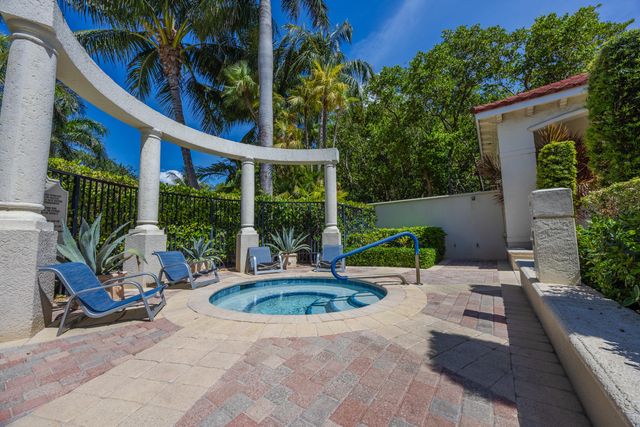 2412 Tuscany Way, Boynton Beach, FL 33435