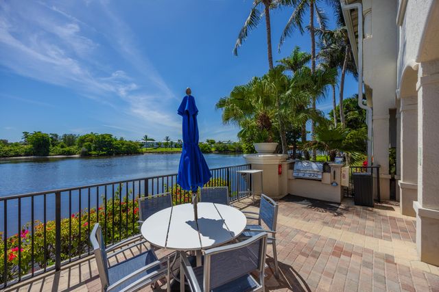2412 Tuscany Way, Boynton Beach, FL 33435