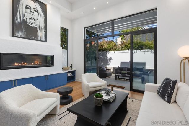 744 Bonair St, La Jolla, CA 92037