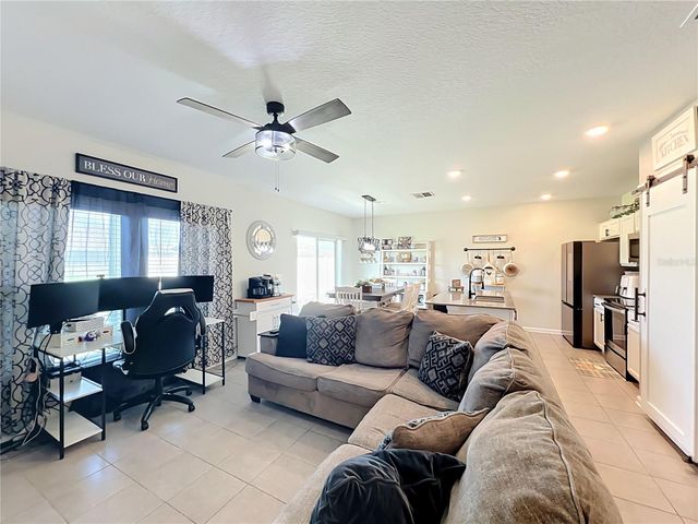 701 WATUSI WAY, St Cloud, FL 34772