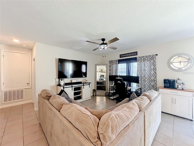 701 WATUSI WAY, St Cloud, FL 34772