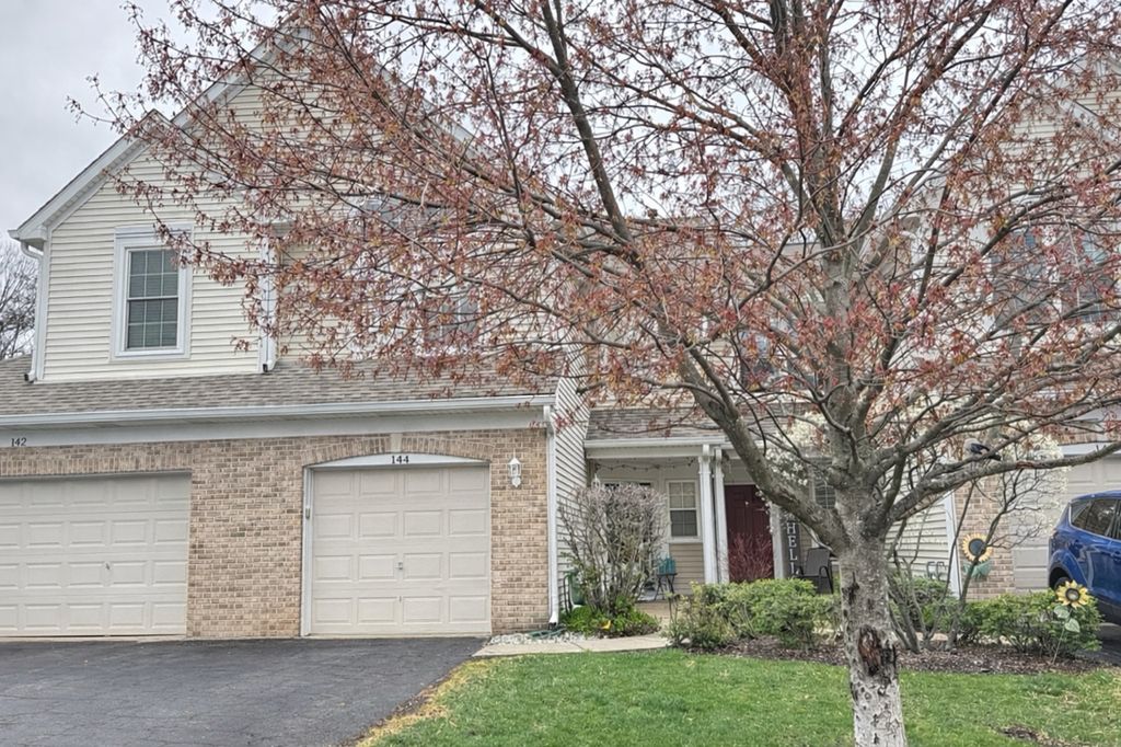 144 Hidden Pond Circle, Aurora, IL 60504