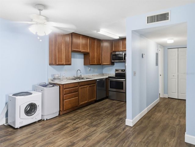 6519 W NEWBERRY ROAD 1006, Gainesville, FL 32605